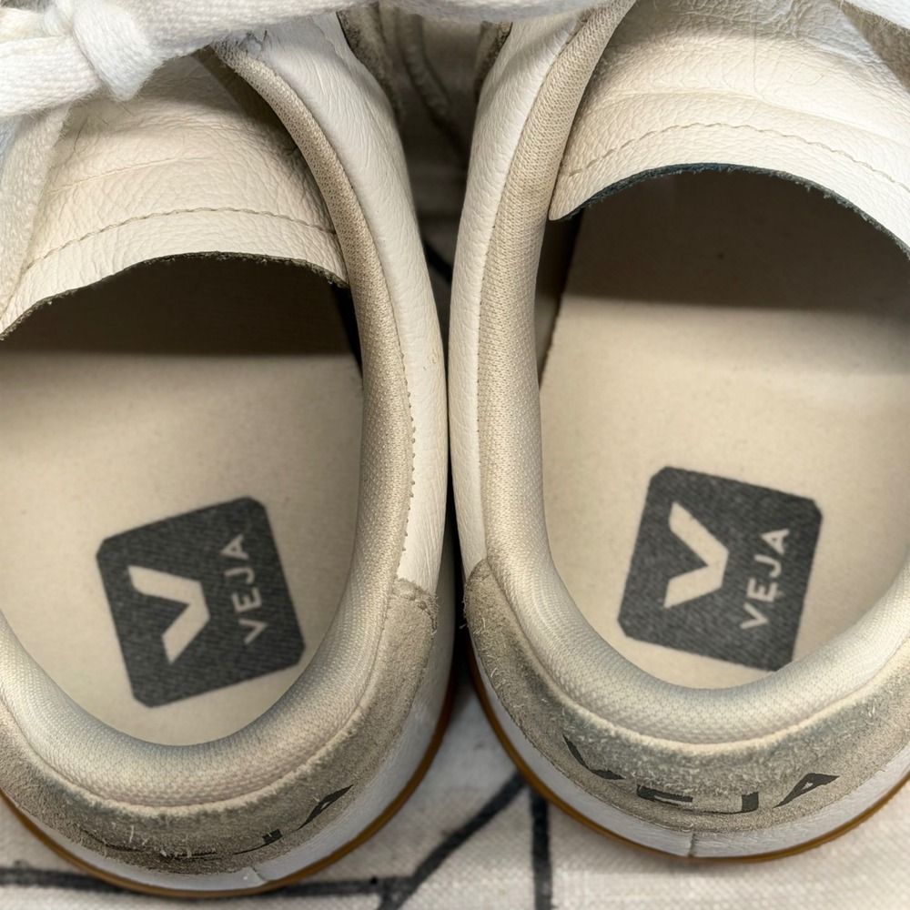 Veja Campo Sneakers Size 10 White Gum Sole Leather Suede Logo Low Top - Picture 9 of 12